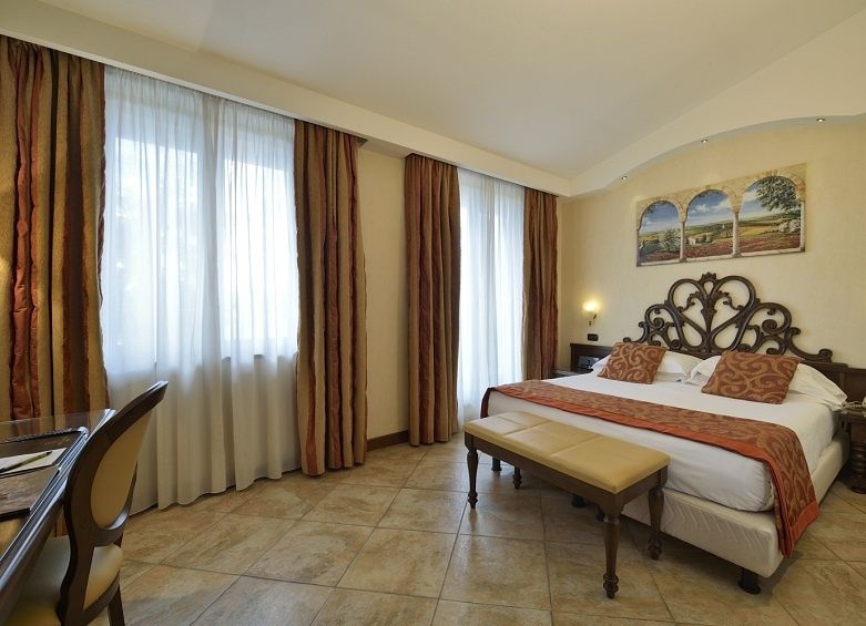 Hotel Athena Сієна Екстер'єр фото