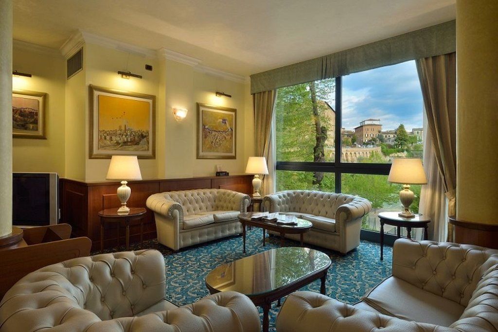 Hotel Athena Сієна Екстер'єр фото