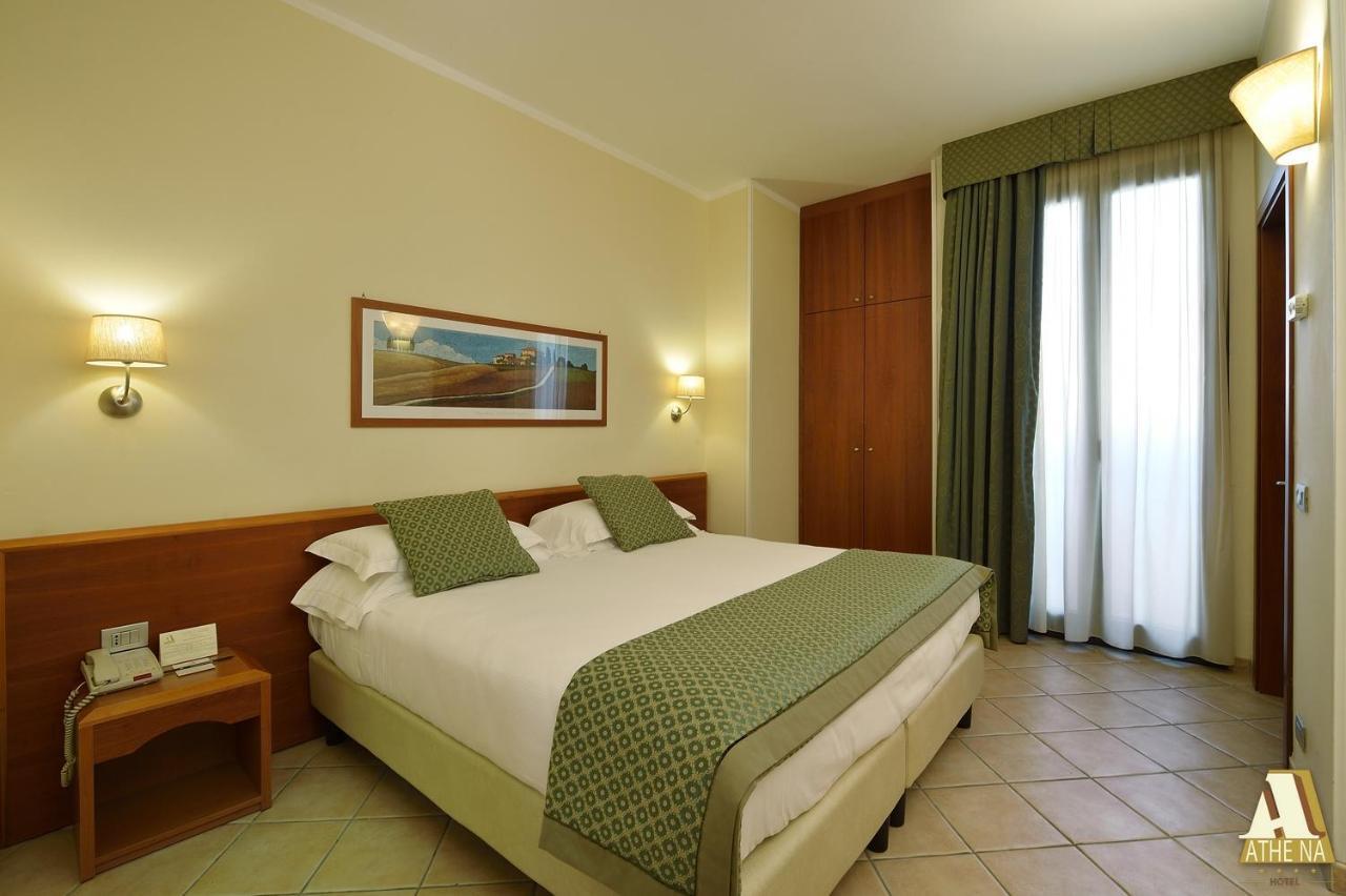 Hotel Athena Сієна Екстер'єр фото
